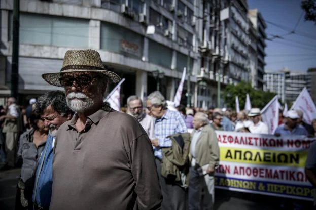 Εξελίξεις για τα αναδρομικά: Πώς μπορείτε να διεκδικήσετε έξτρα έως 4.400 ευρώ